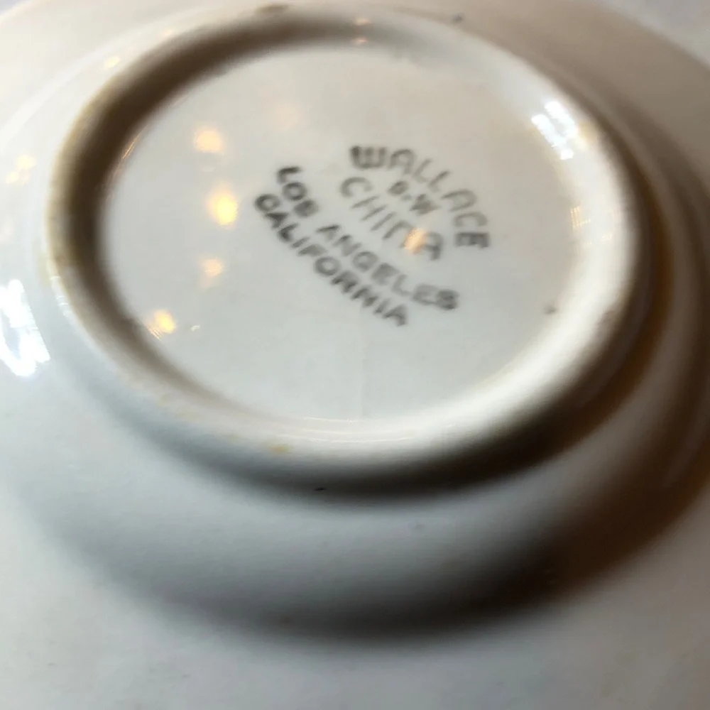 VINTAGE WALLACE WARE ASHTRAY. - Picture 9 of 9